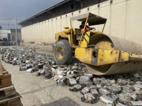 تصویر امحای ۱۲۰۰ دستگاه ماینر غیرمجاز در البرز