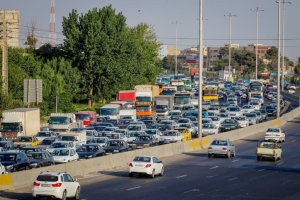 تصویر ترافیک سنگین در آزادراه تهران - کرج -قزوین
