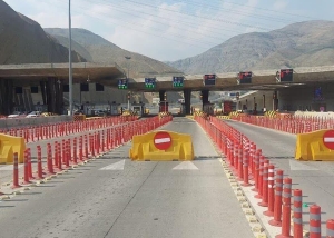 تصویر تردد در جاده کندوان وآزادراه تهران - شمال یک طرفه است