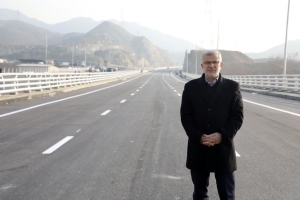 تصویر پل B0، شریان تازه ترافیکی کرج افتتاح می‌شود