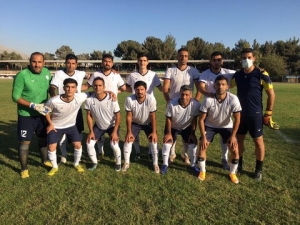 تصویر تیم فوتبال شهرداری کرج قهرمان نیم‌فصل لیگ برتر البرز شد