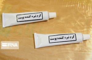 تصویر موفقیت دانشجویان البرزی در ساخت هفت قلم دارو و مواد آرایشی
