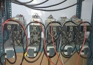 تصویر کشف 6 دستگاه تولید ارز دیجیتال قاچاق در "نظرآباد"