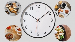 تصویر این ساعت هر چه خواستید غذا بخورید تا دو برابر لاغر شوید!
