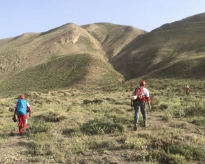 تصویر نجات ۲ طبیعت گرد گرفتار شده در ارتفاعات البرز جنوبی