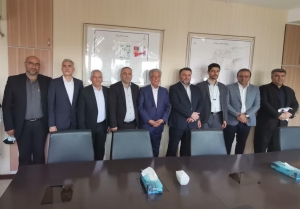 تصویر باب همکاری شرکت شهرکهای صنعتی استان البرز با خانه صنعت و معدن باز است