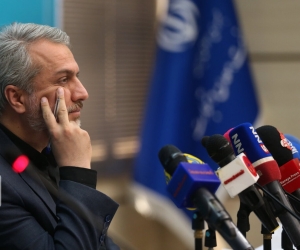 تصویر رییس انجمن صادرکنندگان البرز: استیضاح وزیر صمت آزمون و خطا است