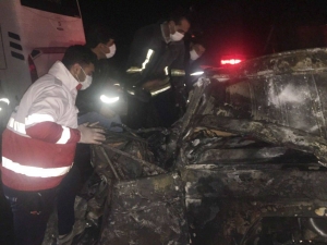 تصویر برخورد اتوبوس و پاترول ، ۲۸ نفر دچار حادثه شدند