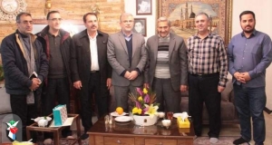 تصویر دیدار استاندار البرز با پدر شهیدان «پناهی» و «شعبانی» به مناسبت روز پدر