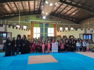 تصویر برگزاری مسابقات آمادگی جسمانی ویژه بانوان در شهر اشتهارد