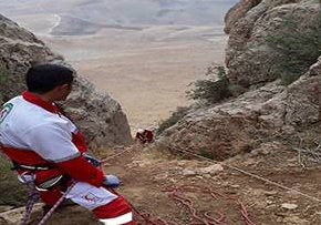 نجات یک کوهنورد از ارتفاعات روستای کوشک بالا/ چالوس
