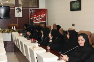 تصویر ویژه برنامه شعر خوانی مستورا در البرز برگزار شد