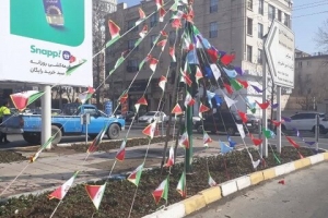 تصویر فضاسازی و آذین بندی منطقه ۳ به مناسبت دهه فجر و یوم‌الله ۲۲ بهمن