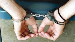 دستگیری سارق حرفه ای با 15 فقره سرقت در کرج