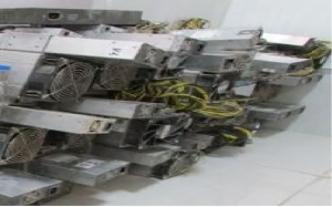 کشف 12 دستگاه ماینر قاچاق در ساوجبلاغ