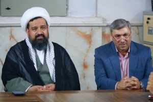 تصویر صاحبین رسانه و فعالان مجازی، فرماندهان و افسران ارشد جنگ نرم در چهارباغ هستند