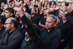 تصویر حضور فرماندار نظرآباد در تجمع عزاداران حسینی عصر عاشورا