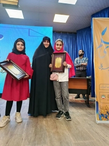 تصویر اختتامیه سومین مهرواره «جوانه‌های قلم» در محمدشهر برگزار شد