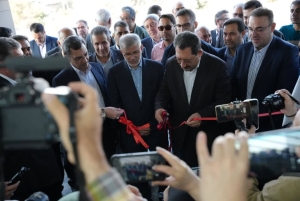 تصویر کارخانه تولید داروهای تزریقی و بیولوژیک افتتاح شد