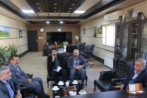 تصویر باید هر روز پیوند و میثاق خود را با شهدا مستحکم تر کنیم