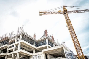 جدال کاخ مروارید با تراکم شهری