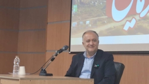 تصویر توسعه استان البرز با ارائه ایده‌های علمی وعملیاتی جوانان شتاب بیشتری خواهد گرفت