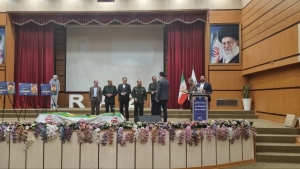 تصویر انتخاب داود جعفری  کارمندان شهرداری کمال‌شهر به عنوان کارمند بسیجی نمونه  البرز