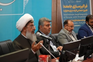 تصویر مسؤلین ادارات و کارکنان در بزرگداشت هفته فرهنگی هشتگرد مشارکت کنند