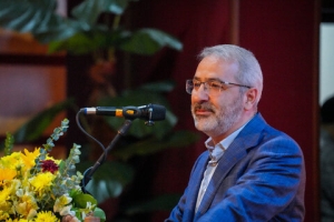 تصویر دعوت شهردار کرج از خیرین برای مشارکت در آزادی مادران زندانی جرائم مالی غیرعمد