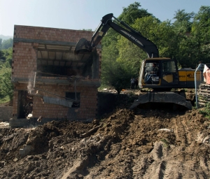 تصویر آزاد سازی ۴۱۵ هکتار ازاراضی کشاورزی در کرج