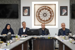 تصویر نخستین نشست کمیته رنگرزی و تکمیل پارچه استان البرز