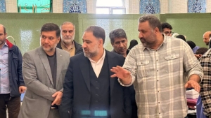 تصویر بازدید مسئولان شهری کمال‌شهر از روند ارائه خدمات تخصصی دندانپزشکی رایگان به شهروندان