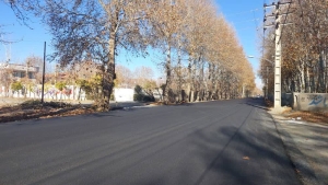 تصویر برنامه‌ریزی برای اجرای روکش آسفالت ۲۵ کیلومتر از راه‌های روستایی چهارباغ