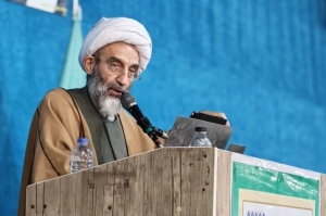 تصویر تنها راه مقابله با آمریکا ایستادگی و اقتدار ملی است