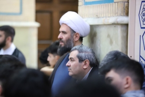 تصویر حضور مسئولان در جمع دانش‌آموزان معتکف شهر مهستان