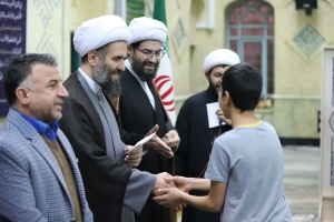 تصویر مراسم پایانی اعتکاف دانش‌آموزی پسران در مسجد جامع مهستان