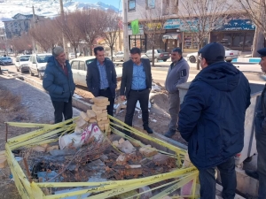 تصویر بازدید شهردار طالقان از املاک واقع در محدوده بلوار امام خمینی (ره) با حضور مالکان