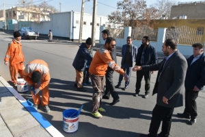 تصویر عوامل حوزه خدمات شهری  نقش مهمی در حفظ زیبایی شهر گلسار  دارند