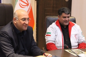 تصویر صاحبان صنایع برای تقویت بنیه جمعیت هلال احمر شهرستان اشتهاردتلاش کنند