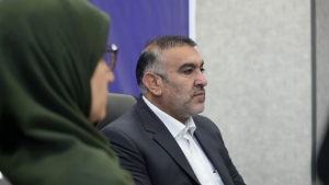 تصویر احزاب می‌توانند حرکت در مسیر پیشرفت و تعالی کشور را تقویت کنند