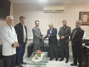 تصویر سرپرستان بیمارستان هشتگرد و پلی کلینیک تخصصی شهید فهمیده فردیس منصوب شدند