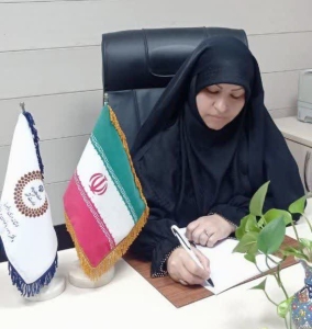 تصویر دعوت مدیرکل امور بانوان و خانواده البرز از مادران برای ادامه ی حضور خانواده‌ها در راهپیمایی‌های شبانه