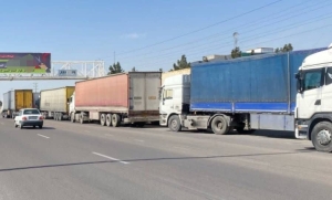 تصویر حمل ۱۳ میلیون تن کالا از استان البرز در سال ۱۴۰۴