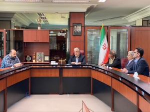 تصویر با همفکری و همیاری اعضای محترم شورا ، خدمات رسانی به شهروندان با قوت ادامه خواهد یافت