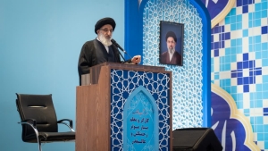 تصویر کارگران محور تولید و تأمین‌کننده امنیت اقتصادی کشور هستند