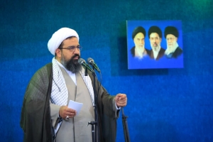 تصویر وحدت مسئولان چهارباغ در عملیات اطفاء حادثه حریق، نمادی از همدلی ملی بود