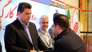 تصویر میزبانی مپنا از تلاشگران عرصه صنعت؛ تجلیل از کارگران نمونه شهرستان‌های کرج، فردیس و اشتهارد
