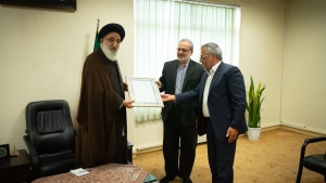 تصویر دیدار و تجدید بیعت اعضای شورای دانشگاه آزاد اسلامی استان البرز
