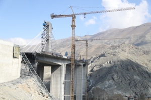 تصویر آغاز آوار برداری پل B۱ کرج ؛ پیش بینی ۲ ماه ایمن سازی