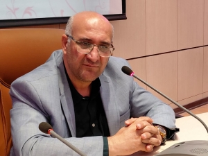 تصویر تاکید فرماندار اشتهارد بر نظارت بیشتر بر فعالیت واحدهای صنفی